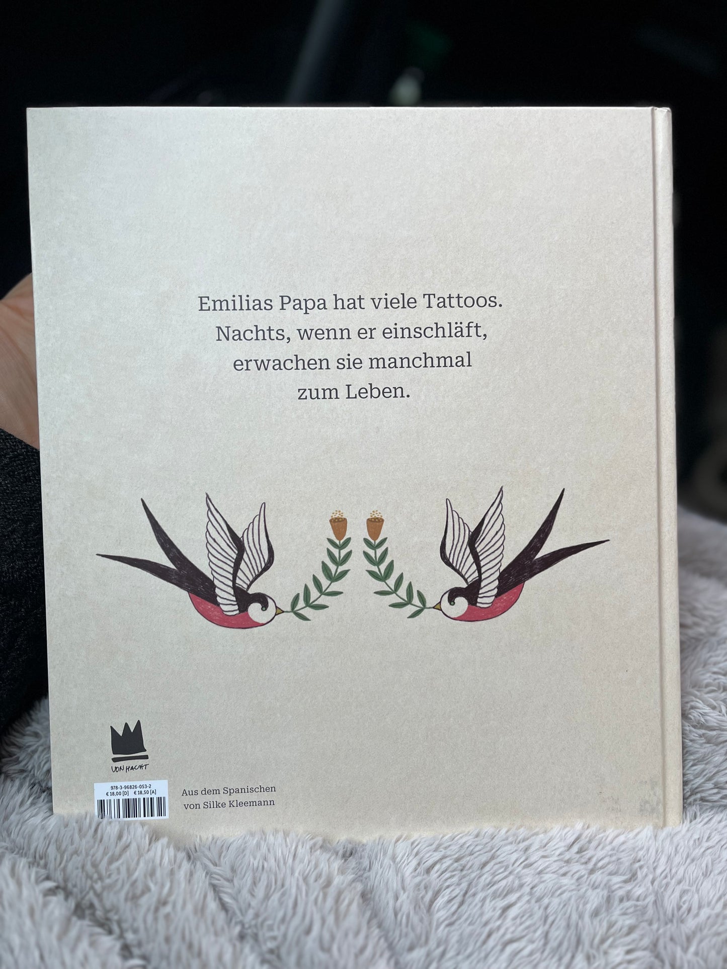 Papas Tattoos von Nicolas Schuff und Ana Sender I Bilderbuchgeschichte ab 4 Jahren über Tattoos, eine magische Vater-Tochter-Beziehung und die Vielfalt an Körperkultur