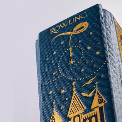 Harry Potter 3 und der Gefangene von Askaban Farbig illustrierte Schmuckausgabe mit Goldprägung und Pop-Up-Elementen von J.K. Rowling Neuausgabe des Kinderbuch-Klassikers ab 10 Jahren über den bekanntesten Zauberer der Welt